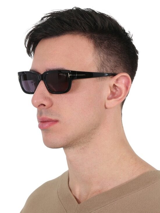 Tom Ford EZRA Women Sunglasses Black Smoke Rectangle FT1075/S 01A NEW AUTHENTIC